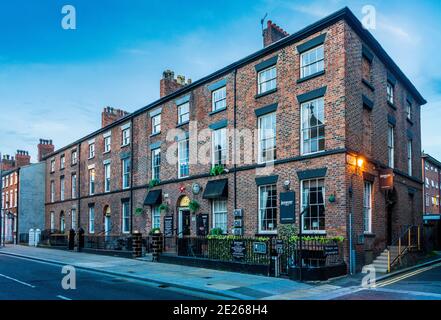 Hope St Liverpool AKA Hope Street Quarter, historisches georgianisches Kulturzentrum. Eine der offiziellen 'Great Streets' Liverpools, die die beiden Kathedralen miteinander verbinden. Stockfoto