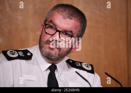 Martin Hewitt, Vorsitzender des National Police Chief's Council, während einer Medienbesprechung in Downing Street, London, zum Coronavirus (COVID-19). Stockfoto