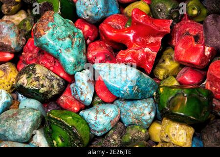 Türkis, Korallen, Malachit, Jaspis usw. Stockfoto