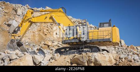 Crawdler arbeitet im Tagebau Stockfoto