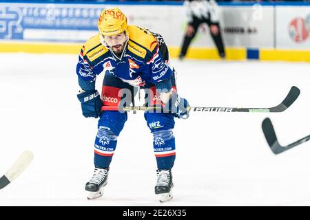 12. Januar 2021, Zürich, Hallenstadion, Nationalliga: ZSC Lions - HC Lugano, Torschütze Denis Hollenstein (ZSC) Quelle: SPP Sport Pressefoto. /Alamy Live Nachrichten Stockfoto