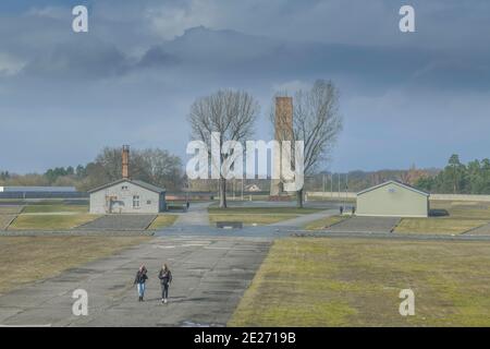 Appellplatz, Obelisk, Nationale Mahn und Gedenkstätte der DDR von 1961, Gedenkstätte und Museum Konzentrationslager Sachsenhausen, Oranienburg, Landkr Stockfoto