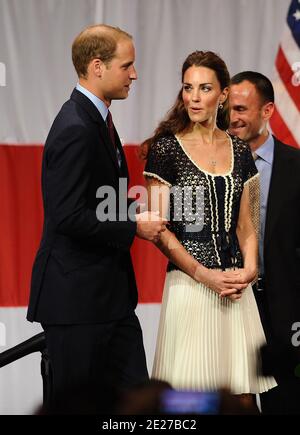 Catherine, Herzogin von Cambridge und Prinz William, Duke of Cambridge nehmen am 10. Juli 2011 an der ServiceNation : Mission Serve "Hiring Our Heroes" in den Sony Pictures Studios in Los Angeles, CA, USA, Teil. Foto von Lionel Hahn/ABACAPRESS.COM Stockfoto