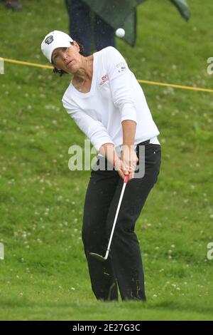 Juli Inkster der USA in Aktion während der ersten Runde der Evian Masters, in Evian-les-Bains, Französische Alpen, Frankreich am 21. Juli 2011. Foto von Manuel Blondau/ABACAPRESS.COM Stockfoto