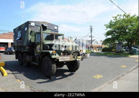 Sea Bright Office of Emergency Management Vehicles an der Küste von New Jersey erwarten die Ankunft des Hurrikans Irene, Long Branch in New Jersey am 26. August 2011. Foto von Graylock/ABACAPRESS.COM Stockfoto