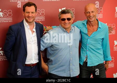 (L-R) Schauspieler Johannes Zeiler, Regisseur Alexander Sokurov und Schauspieler Anton Adasinskiy beim 'Faust' Photocall während der 68. Internationalen Filmfestspiele von Venedig im Palazzo del Casino am 8. September 2011 in Venedig, Italien. Foto von Aurore Marechal/ABACAPRESS.COM Stockfoto