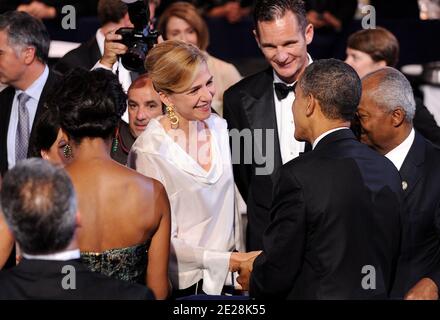 Präsident Obama begrüßt ihre Königliche Hoheit, Infantin Cristina von Spanien, bei der 34. Jährlichen Gala des Hispanic Caucus Institute im Kongress im Washington Convention Center in Washington, DC, 14. September 2011. Foto von Olivier Douliery/ABACAPRESS.COM Stockfoto