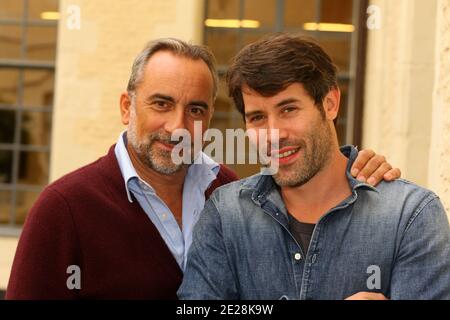 Der französische Schauspieler Antoine Dulery und der Regisseur Jalil Lespert vor der Vorführung des neuen Films 'das Vents contraires' in Lille, Nordfrankreich, 14. September 2011. Foto von Sylvain Lefevre/ABACAPRESS.COM Stockfoto