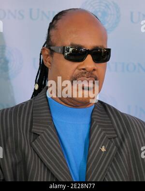 Stevie Wonder, Singer-Song-Autorin und UN-Friedensbotschafterin, besucht am 15. September 2011 das UN-Hauptquartier zur 30. Feier des Internationalen Friedenstages in New York City, NY, USA. Foto von Luiz Rampelotto/ABACAPRESS.COM Stockfoto