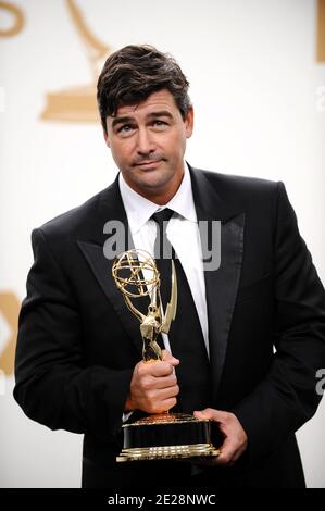 Kyle Chandler posiert im Presseraum während der 63. Jährlichen Primetime Emmy Awards im Nokia Theater L.A. Live in Los Angeles, CA, USA am 18. September 2011. Foto von Lionel Hahn/ABACAPRESS.COM Stockfoto