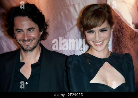 Remi Bezancon und Louise Bourgoin bei der Premiere des Films 'UN Heureux Evenement', der am 26. September 2011 im UGC Cine Cite Bercy Theater in Paris, Frankreich, stattfand. Foto von Nicolas Genin/ABACAPRESS.COM Stockfoto