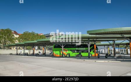 Zentraler Omnibusbahnhof Messedamm, Westend, Charlottenburg, Berlin, Deutschland Stockfoto