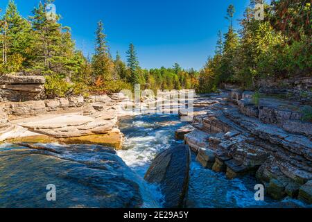 Vierte Chute Conservation Area Bonnechhere River Renfrew County Ontario Kanada Im Herbst Stockfoto