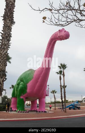 Neubemalung des historischen Wahrzeichen, Cabazon Dinosaurs Stockfoto