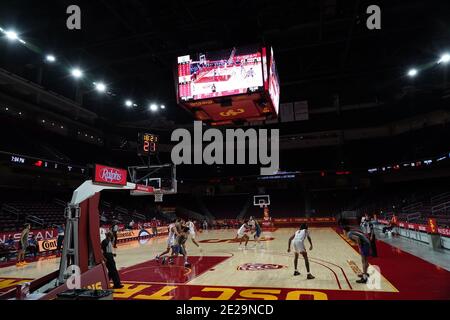 Eine allgemeine Ansicht des Galen Zentrums während einer NCAA college-Basketball-Spiel zwischen der UC Riverside Highlanders und die Südkalifornien Trojaner mit Stockfoto