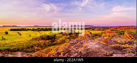 Sonnenuntergang Blick auf Ubirr im Kakadu National Park Stockfoto