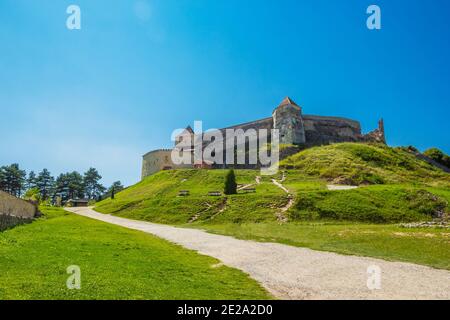 Der Innenhof der Burg Rasnov im Kreis Brasov Stockfoto