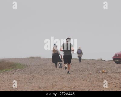 Sheerness, Kent, Großbritannien. Januar 2021. UK Wetter: Nebliger leichter Regen / Nieselregen in Sheerness, Kent. Kredit: James Bell/Alamy Live Nachrichten Stockfoto