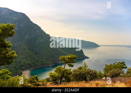 Küste am Mittelmeer in der Nähe von Fethiye Kabak Türkei. Stockfoto