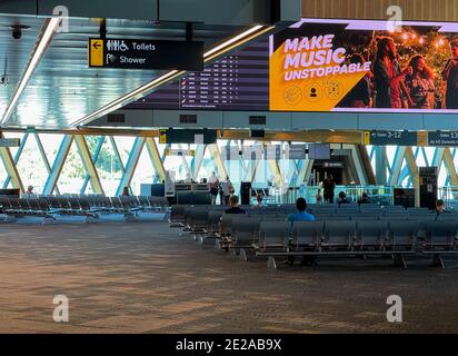 (210113) -- WELLINGTON, 13. Januar 2021 (Xinhua) -- Foto vom 13. Januar 2021 zeigt die Halle des Wellington International Airport, Wellington, Neuseeland. Die neuseeländische Regierung setzt eine Reihe von zusätzlichen Maßnahmen ein, um Neuseeland vor COVID-19 zu schützen, einschließlich neuer aufkommender Varianten, sagte COVID-19 Response Minister Chris Hipkins am Dienstag. (Foto von Meng Tao/Xinhua) Stockfoto