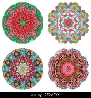 Handgemaltes Kunstdesign. Farbe handgezeichnete Illustration Set von 4 Mandalas für die Dekoration Stock Vektor