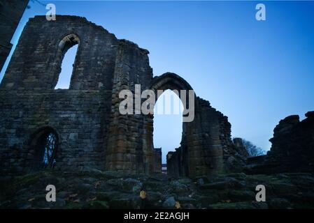 Kilwinning Abbey ist eine ruinierte Abtei im Zentrum der Stadt Kilwinning, North Ayrshire.Schottland, Großbritannien Stockfoto