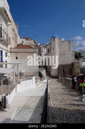 Eine allgemeine Ansicht von Peschici, Gargano Halbinsel, Apulien, Italien Stockfoto