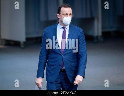 Berlin, Deutschland. Januar 2021. Bundesgesundheitsminister Jens Spahn (CDU) nimmt an der Sitzung des Bundestages Teil. Quelle: Kay Nietfeld/dpa/Alamy Live News Stockfoto