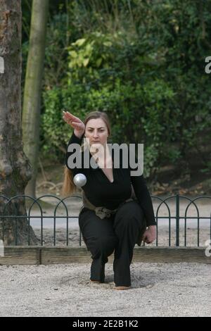 PETANQUE IM JARDIN DU LUXEMBOURG, PARIS Stockfoto