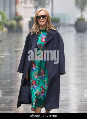 London, Großbritannien. Januar 2021. Amanda Holden verlässt die Global Radio Studios in London. Kredit: SOPA Images Limited/Alamy Live Nachrichten Stockfoto