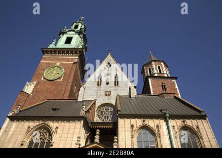 Royal Archcathedral Basilika des heiligen Stanislaus und Wenzel am Schloss Wawel. Krakau. Polen Stockfoto