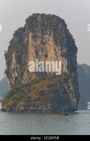 HA LONG BAY, VIETNAM Stockfoto