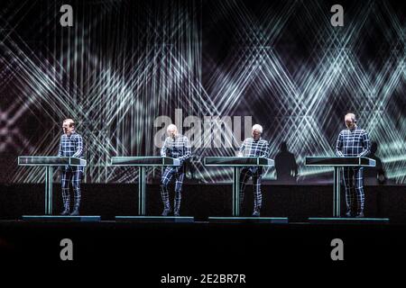 Kraftwerk live beim Bluedot Festival, Cheshire, England, Großbritannien. Stockfoto