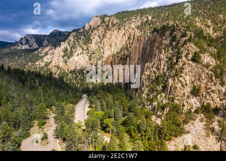 US-64 Cimarron, Cimarron Canyon State Park, New Mexico, USA Stockfoto