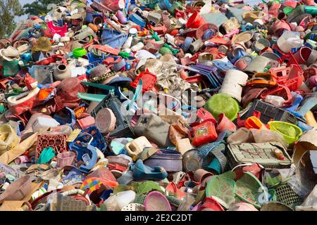 Bunten Müll, Kunststoff-Abfälle zur Verwertung sortiert Stockfoto