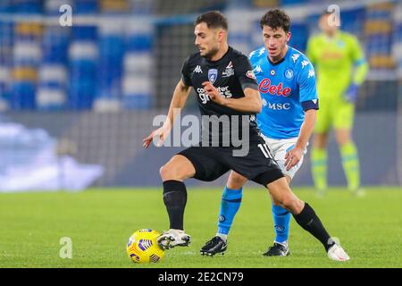 Empoli's Schweizer Mittelfeldspieler Nedim Bajrami kontrolliert den Ball während des italien Cup Fußballspiels SSC Napoli gegen Empoli. Stockfoto