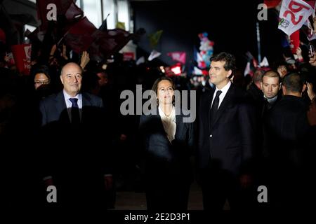 Jean-Michel Baylet, Segolene Royal, Arnaud Montebourg Teilnahme an einem Treffen in der "La Halle Fressinet", Paris Frankreich, am 22. Oktober 2011. Francois Hollande wurde bei den bevorstehenden französischen Präsidentschaftswahlen im Mai 2012 zum Kandidaten der Sozialistischen Partei Frankreichs ernannt. Foto von Jean-Luc Luyssen/ABACAPRESS.COM Stockfoto