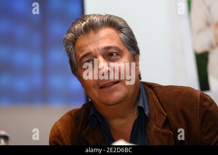 Der französische Regisseur und Schauspieler Christian Clavier bei einer Pressekonferenz vor der Vorführung des neuen Films 'on ne choisit pas sa famille', am 26. Oktober 2011 in Lille, Nordfrankreich. Foto von Sylvain Lefevre/ABACAPRESS.COM Stockfoto