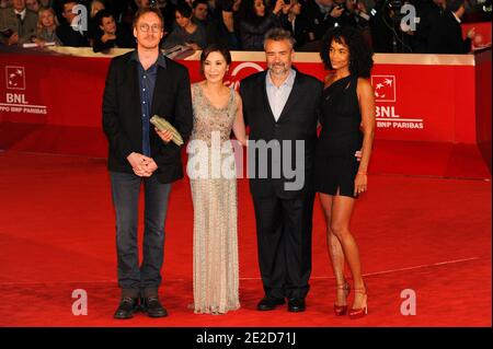 David Thewlis, Michelle Yeoh, Luc Besson und Virginie Besson-Silla besuchen am 27. Oktober 2011 in Rom, Italien, die Filmvorführung "The Lady" des Filmfestivals in Rom. Foto von Aurore Marechal/ABACAPRESS.COM Stockfoto