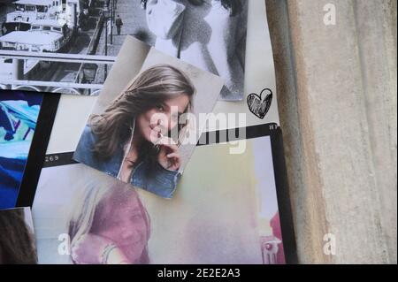 Des messages et des fleurs sont devant le domicile familiald'Agnes Marin a Paris, le 21 Novembre 2011 , la collegienne de 13 ans, violee et assassinee le 16 novembre par un lyceen de son etablissement au Chambon-sur-Lignon. Photo Mousse/ABACAPRESS.COM Stockfoto