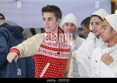 Justin Bieber tritt am 23. November 2011 in New York City, NY, USA, bei der "Today"-Show von NBC auf. Foto von Elizabeth Pantaleo/ABACAPRESS.COM Stockfoto