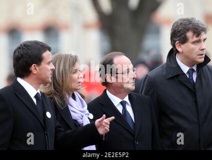 Manuel Valls, Beatrice Trierweiler, Francois Hollande und Arnaud Montebourg bei der Beerdigung von Danielle Mitterrand am 26. November 2011 in Cluny, Frankreich. Danielle Mitterrand, erste Dame Frankreichs zwischen 1981 und 1995 und Menschenrechtsaktivistin, starb am 22. November 2011 in Paris. Foto von Vincent Dargent/ABACAPRESS.COM Stockfoto