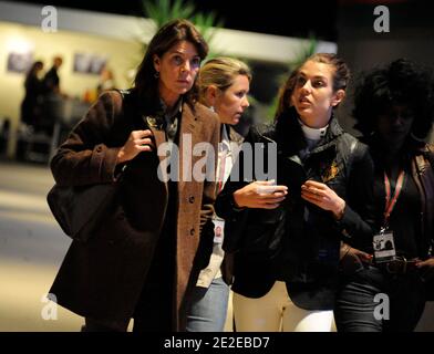 Prinzessin Caroline von Hannover unterstützt ihre Tochter Charlotte Casiraghi am 2. Dezember 2011 beim Gucci Masters International Jumping Competition in Villepinte, nördlich von Paris, Frankreich. Foto von ABACAPRESS.COM Stockfoto