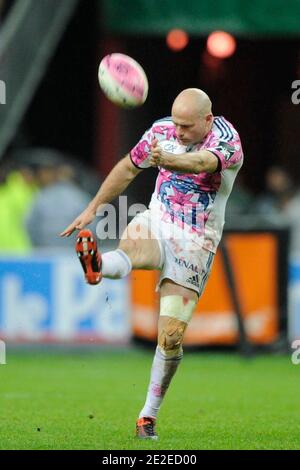 Felipe Contepomi von Stade Francais während des französischen Top 14 Rugby-Spiels, Stade Francais gegen Racing-Metro im Stade de France in Saint-Denis, Frankreich, am 3. Dezember 2011. Stade Francais gewann 29:6. Foto von Henri Szwarc/ABACAPRESS.COM Stockfoto