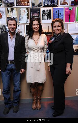 Bernard Montiel, Adeline Blondieau und Jennifer Boccara, Jurymitglieder des 'Prix De La Photo Hotel De Sers' in Paris, Frankreich am 14. Dezember 2011. Foto von Giancarlo Gorassini/ABACAPRESS.COM Stockfoto