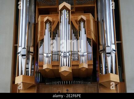 Reykjavik, Island - 20. Juni 2019 - die Orgelpfeifen in der berühmten Hallgrimskirkja Kirche Stockfoto