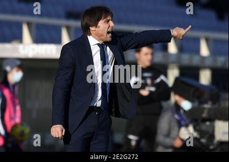 Florenz, Italien. Januar 2021. Antonio Conte vom FC Internazionale Gesten während ACF Fiorentina gegen FC Internazionale, Italienischer Fußball Coppa Italia Spiel in Florenz, Italien, Januar 13 2021 Kredit: Unabhängige Fotoagentur/Alamy Live Nachrichten Stockfoto