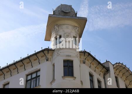 Eckturm des Strange House in Ljubljana von Ciril Metod Koch Stockfoto