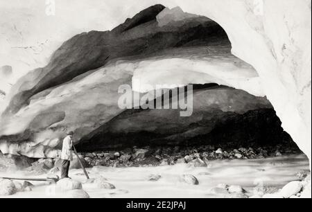 19. Jahrhundert Vintage Foto: Eishöhle, Grindelwald, Schweiz, um 1880. Stockfoto