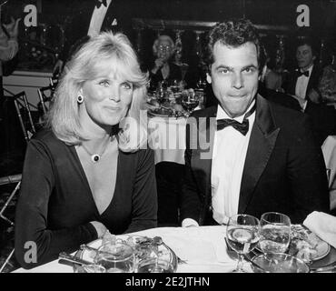 Linda Evans und George Santo Pietro Quelle: Ralph Dominguez/MediaPunch Stockfoto